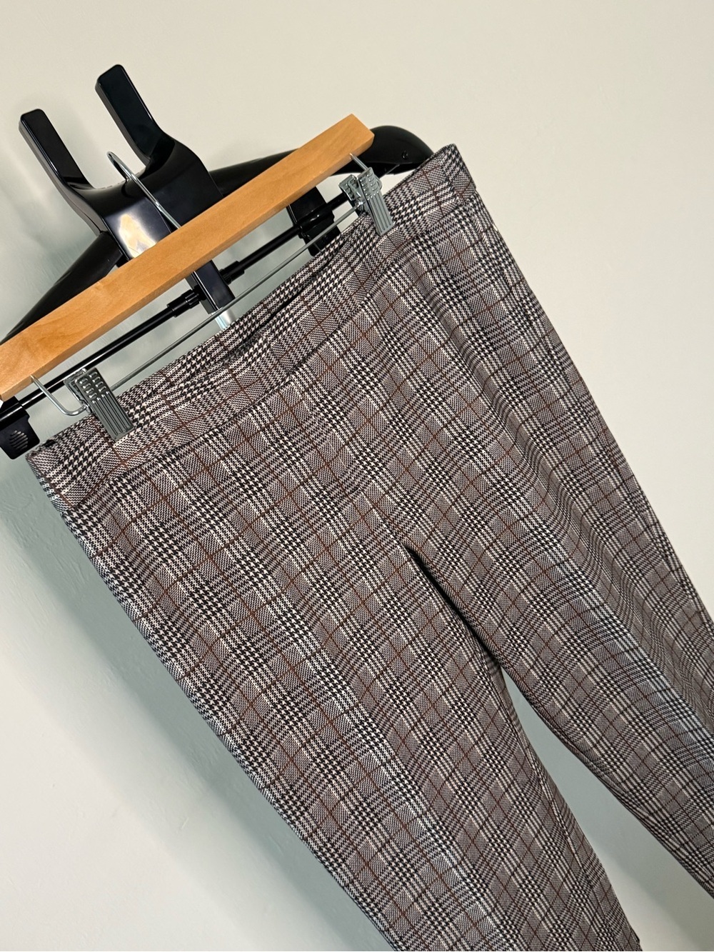 Amanda + Chelsea Plaid Ankle Dress Pants Size 8 Brown Black Stretch - Picture 3 of 10